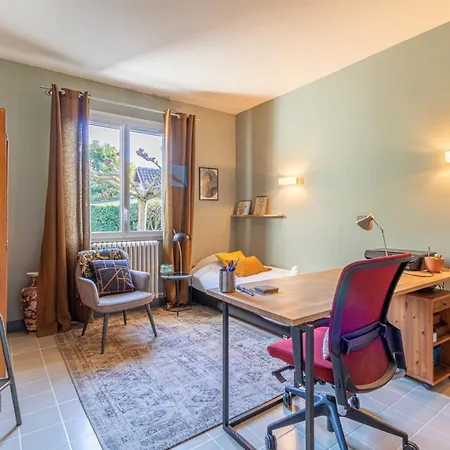 Lovely House With Terrace And Garden In *